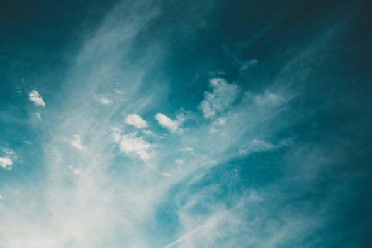 White scenic clouds photo
