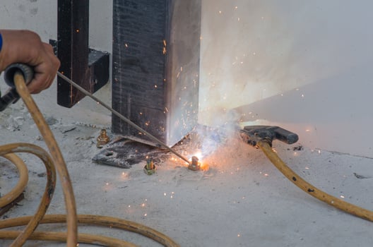 Welding steel screws photo