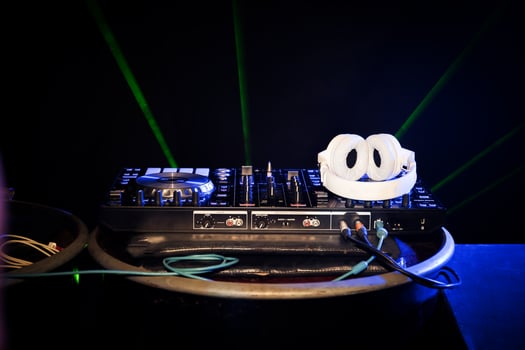 DJ turntable vinyl record player on table photo