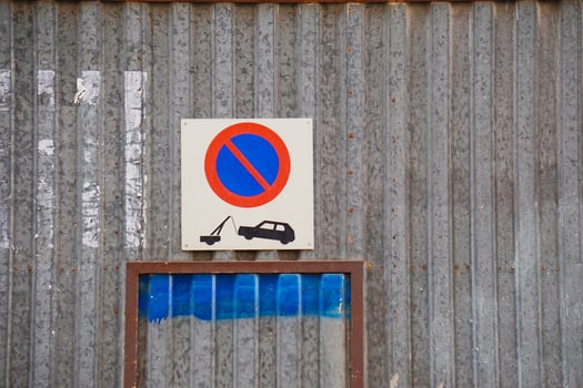 no parking zone traffic signal photo