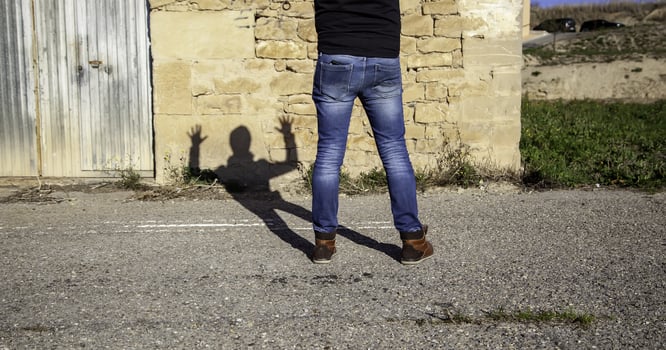 Young street gang detention photo