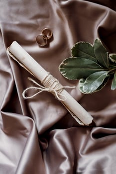 wedding rings with a wedding decor photo