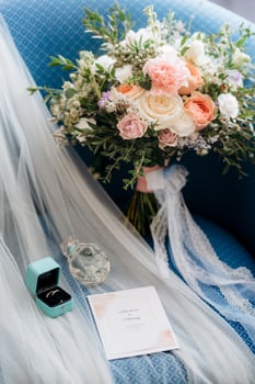 wedding bridal bouquet photo