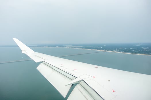 landing in norfolk virginia airport photo