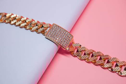 photo of adult women's bracelet with diamond box