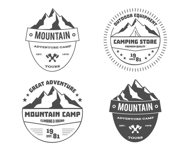 Juego de aventura y montaña al aire libre en blanco y negro, logotipo de la insignia, emblema, diseño de etiquetas. Viajes de verano con la familia. Vector