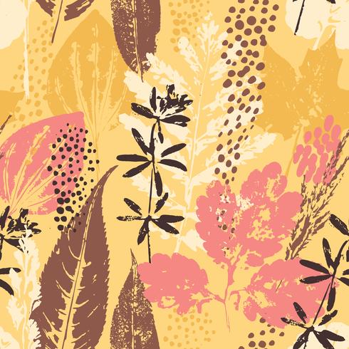 Abstract autumn seamless pattern with leaves. vector