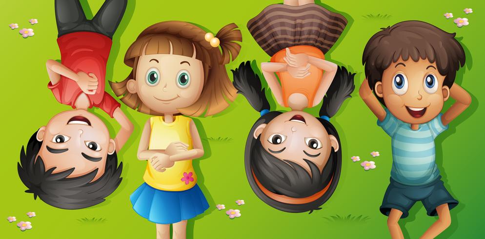Quatro crianças, mentir grama - Download Vetores Gratis, Desenhos ...