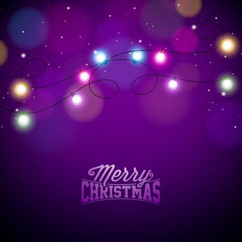 Luces de la Navidad coloridas que brillan intensamente para el diseño de las tarjetas de felicitación del día de fiesta de Navidad y de la Feliz Año Nuevo en el fondo violeta brillante. vector