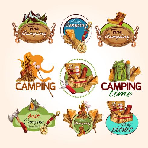 Camping emblemas de croquis vector