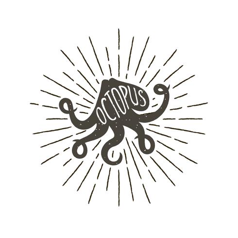 Etiqueta dibujada mano monocromática del vintage, insignia retra con la silueta texturizada del pulpo. vector