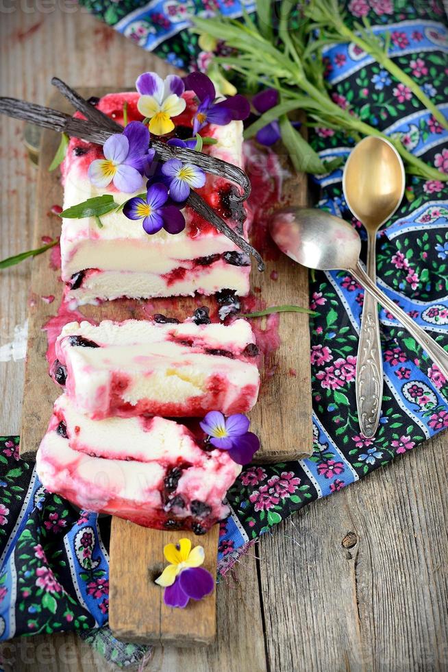 Homemade ice cream with honeysuckle 707947 Stock Photo at Vecteezy