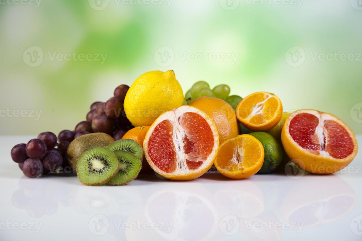 Fruits, vegetables, fruit juices, vegetable juices, healthy food photo