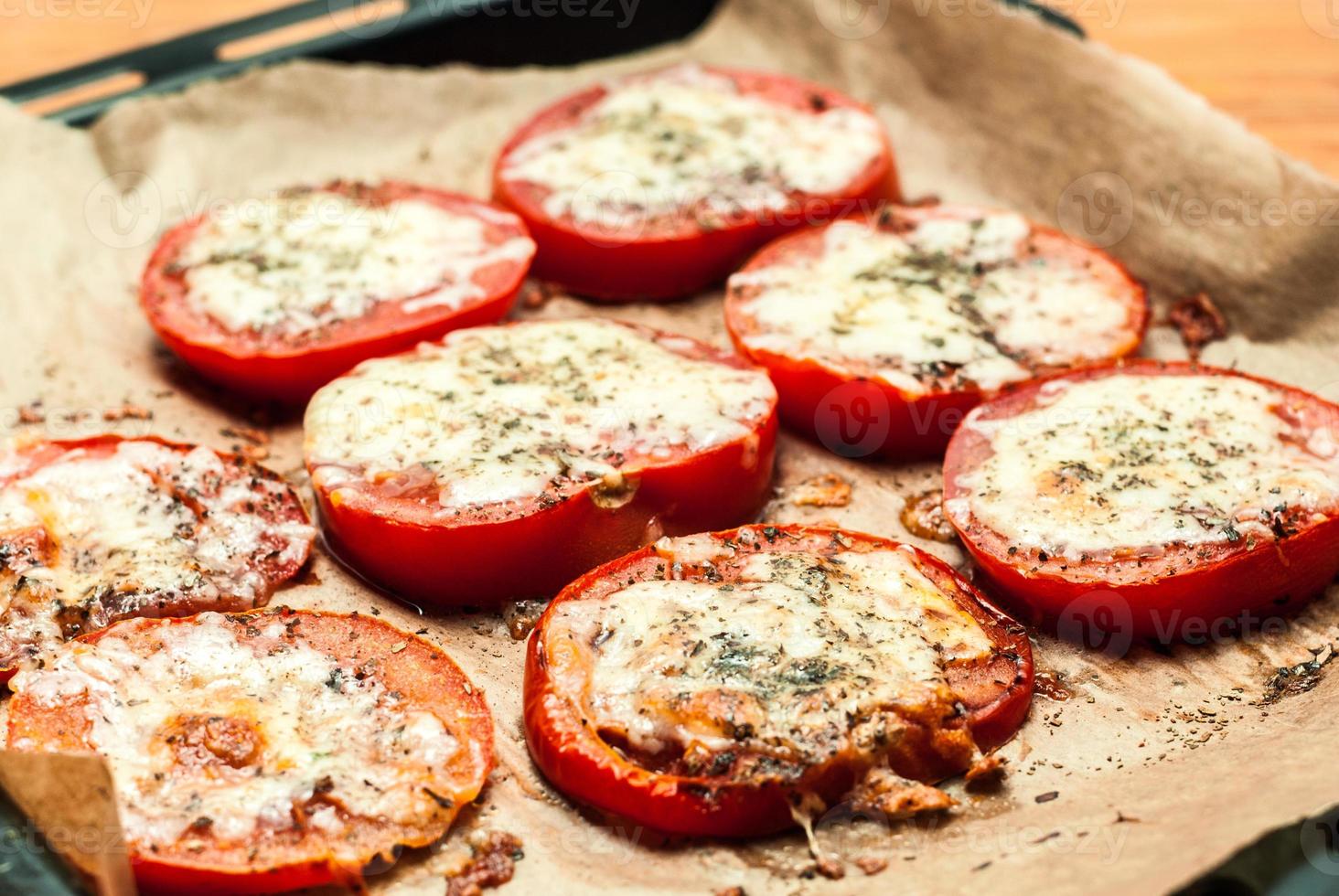baked tomatoes photo