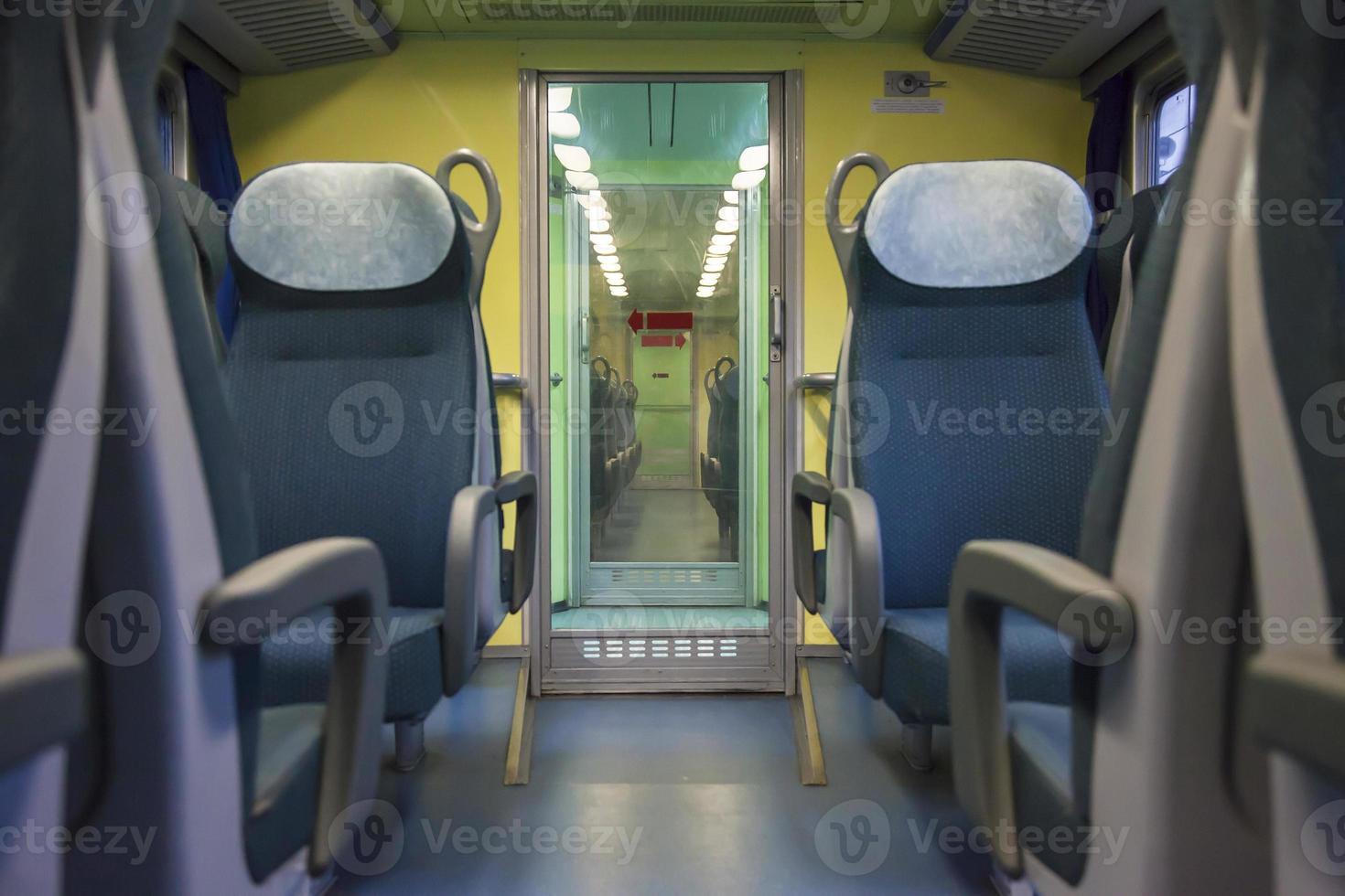 asientos de tren foto