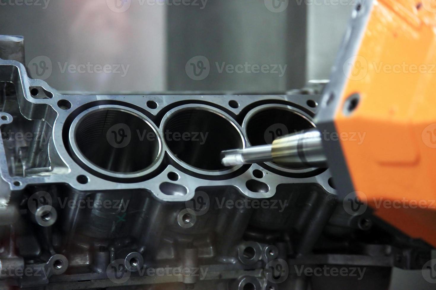 Production of automotive engine photo