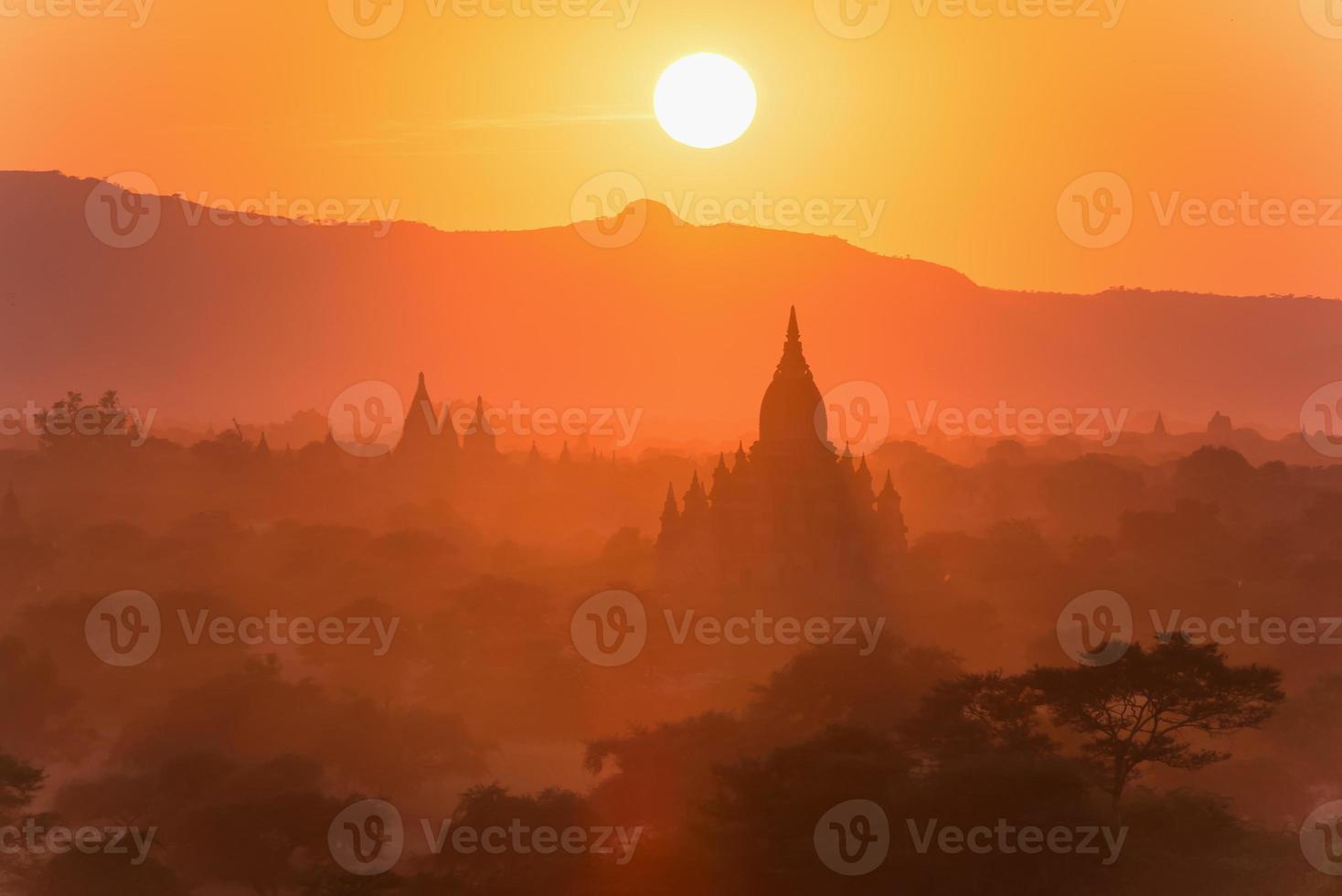The Temples of Bagan(Pagan), Mandalay, Myanmar photo