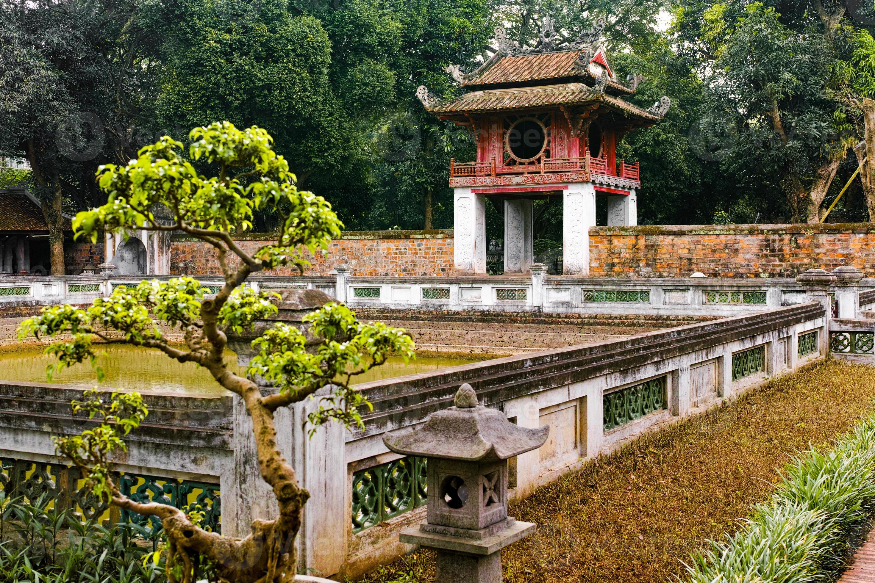 Zen Garden at Temple of Literature, Hanoi Vietnam 749829 Stock Photo at Vecteezy Zen Garden at Temple of Literature, Hanoi Vietnam 749829 Stock Photo at Vecteezy