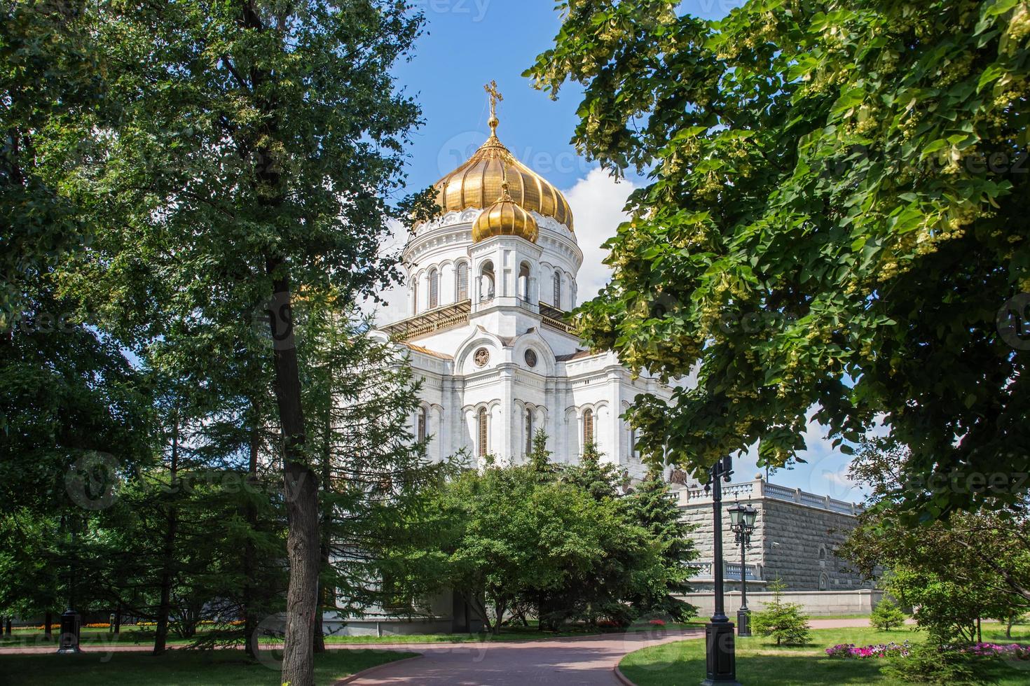 Cathedral of Christ the Savior, Moscow, Russia photo