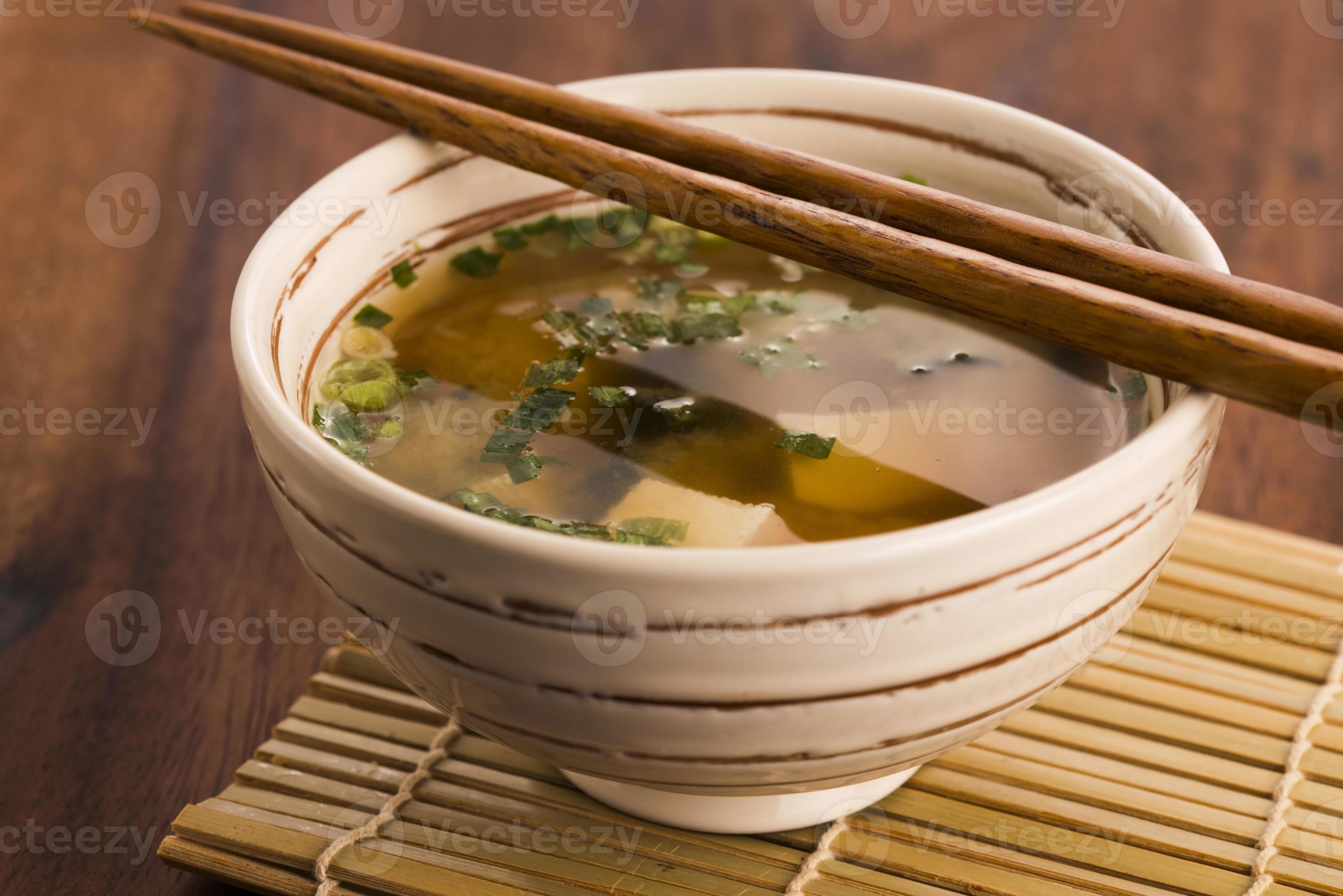 sopa de miso japonesa foto