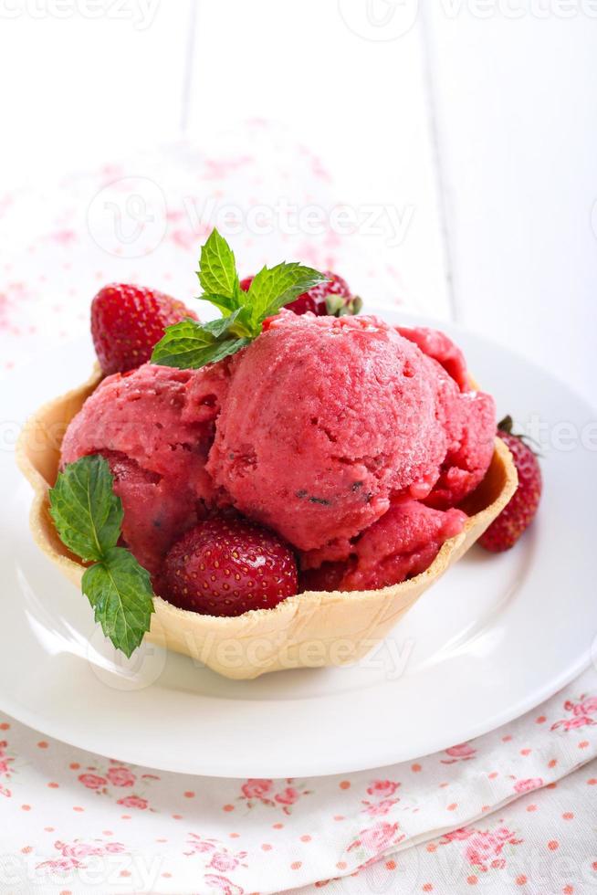 Strawberry and mint ice cream 764926 Stock Photo at Vecteezy