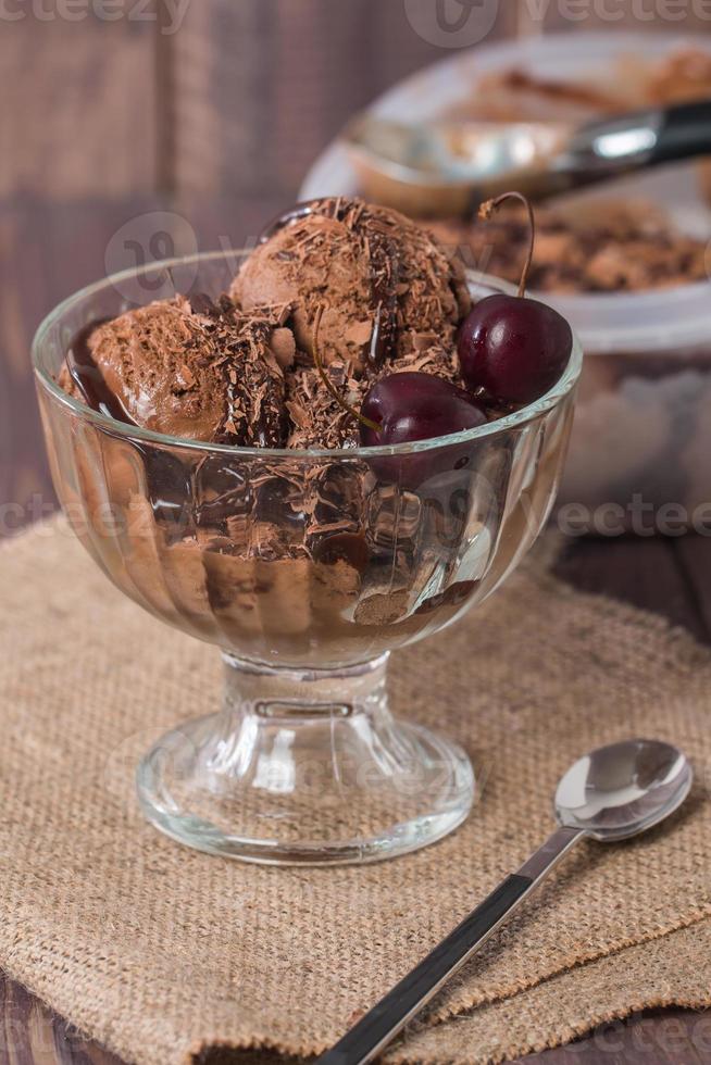 Chocolate ice cream with syrup 764941 Stock Photo at Vecteezy