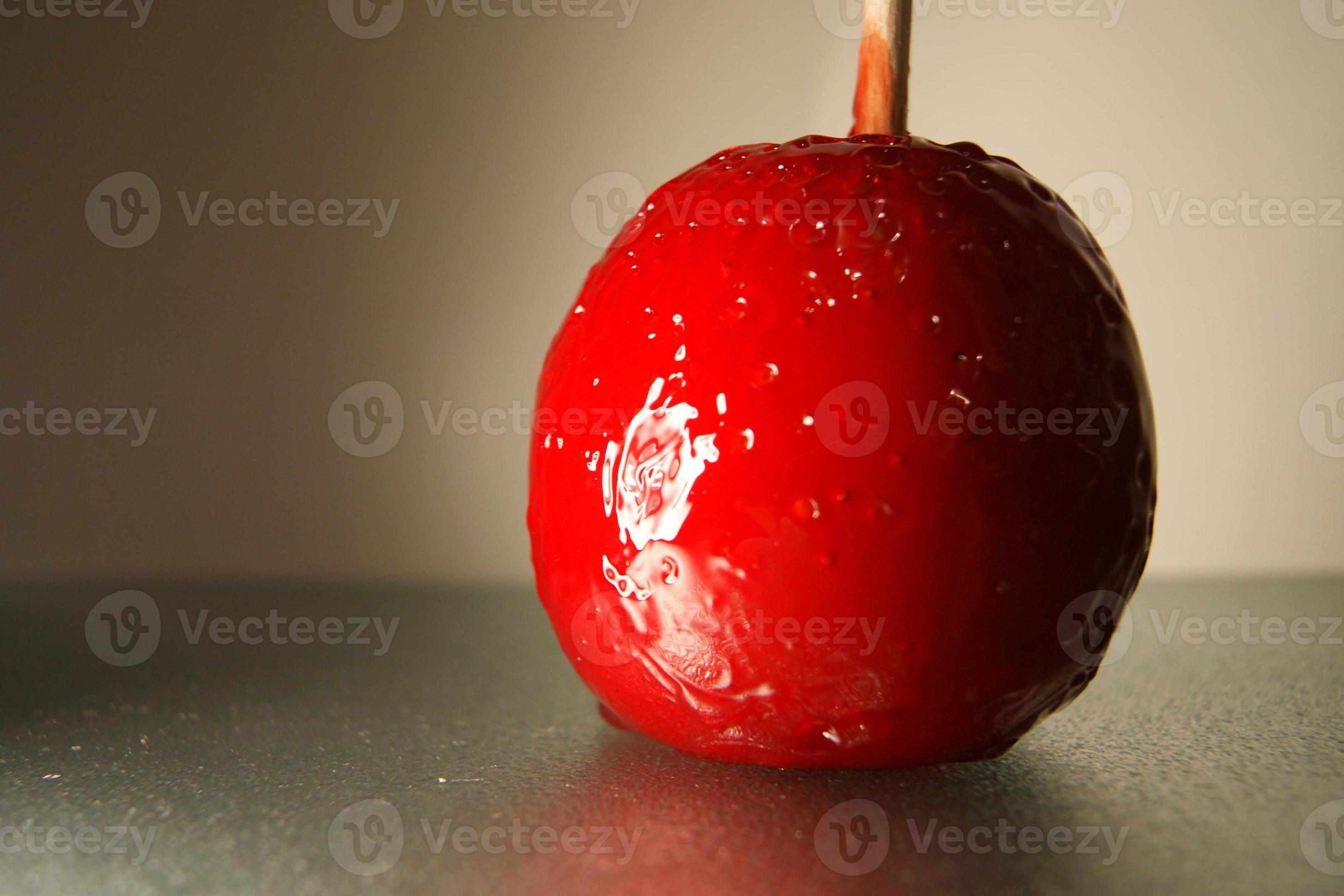 red candy apple photo
