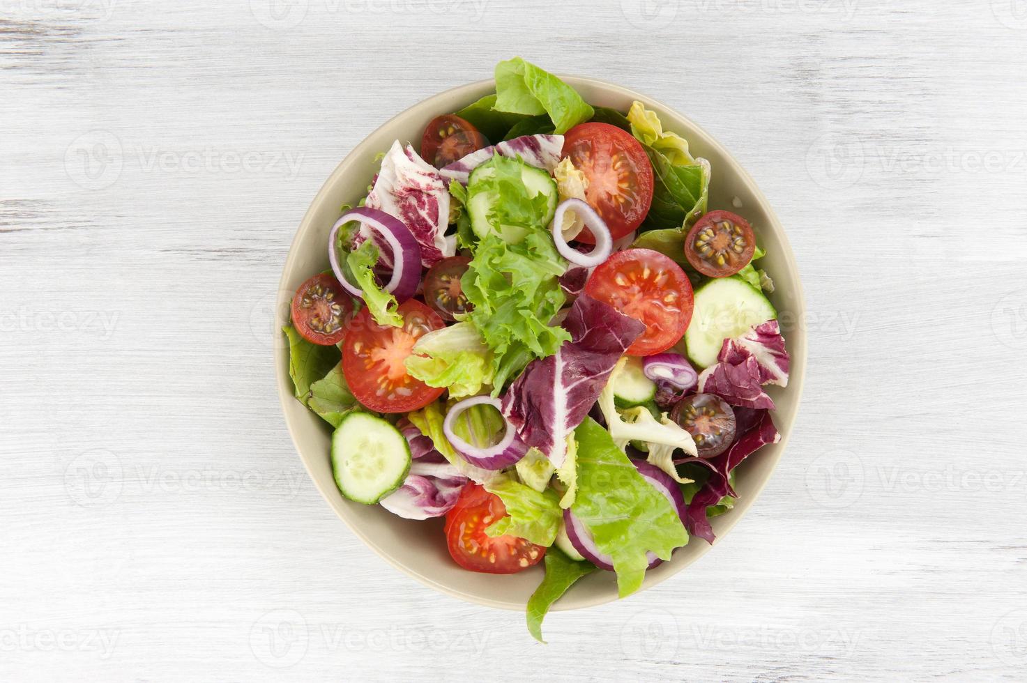 vegetable salad in bowl photo