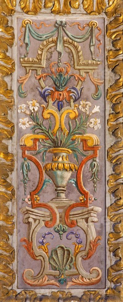 roma - fresco de motivos florales renacentistas foto