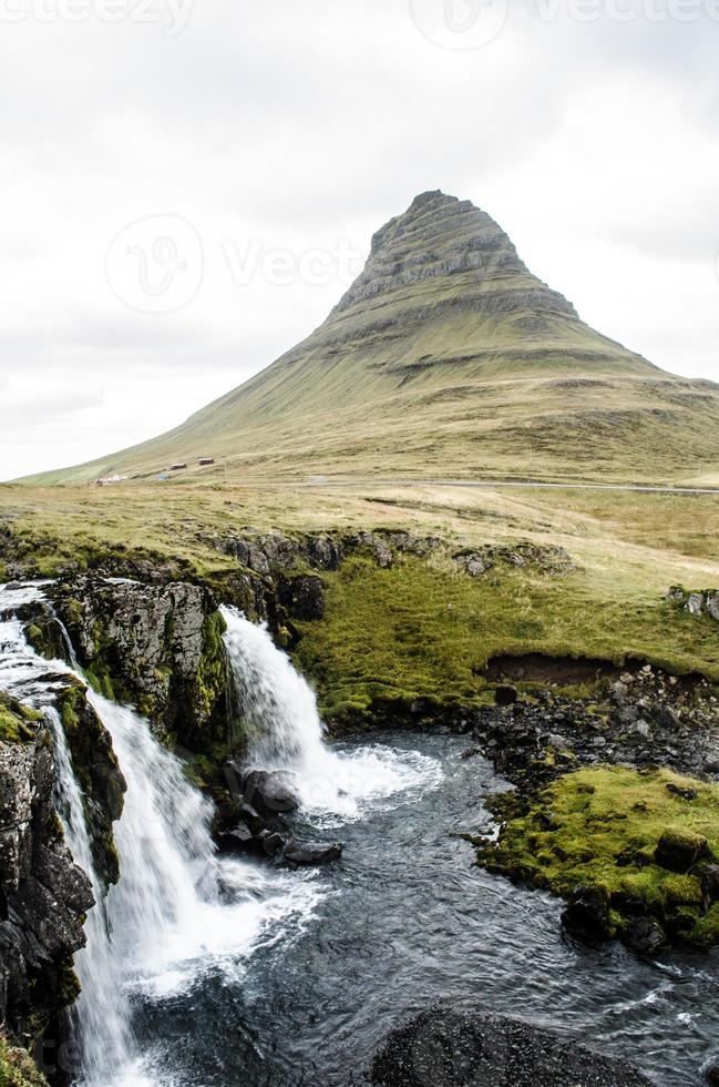 paisaje en la península de snaefellsness, islandia foto