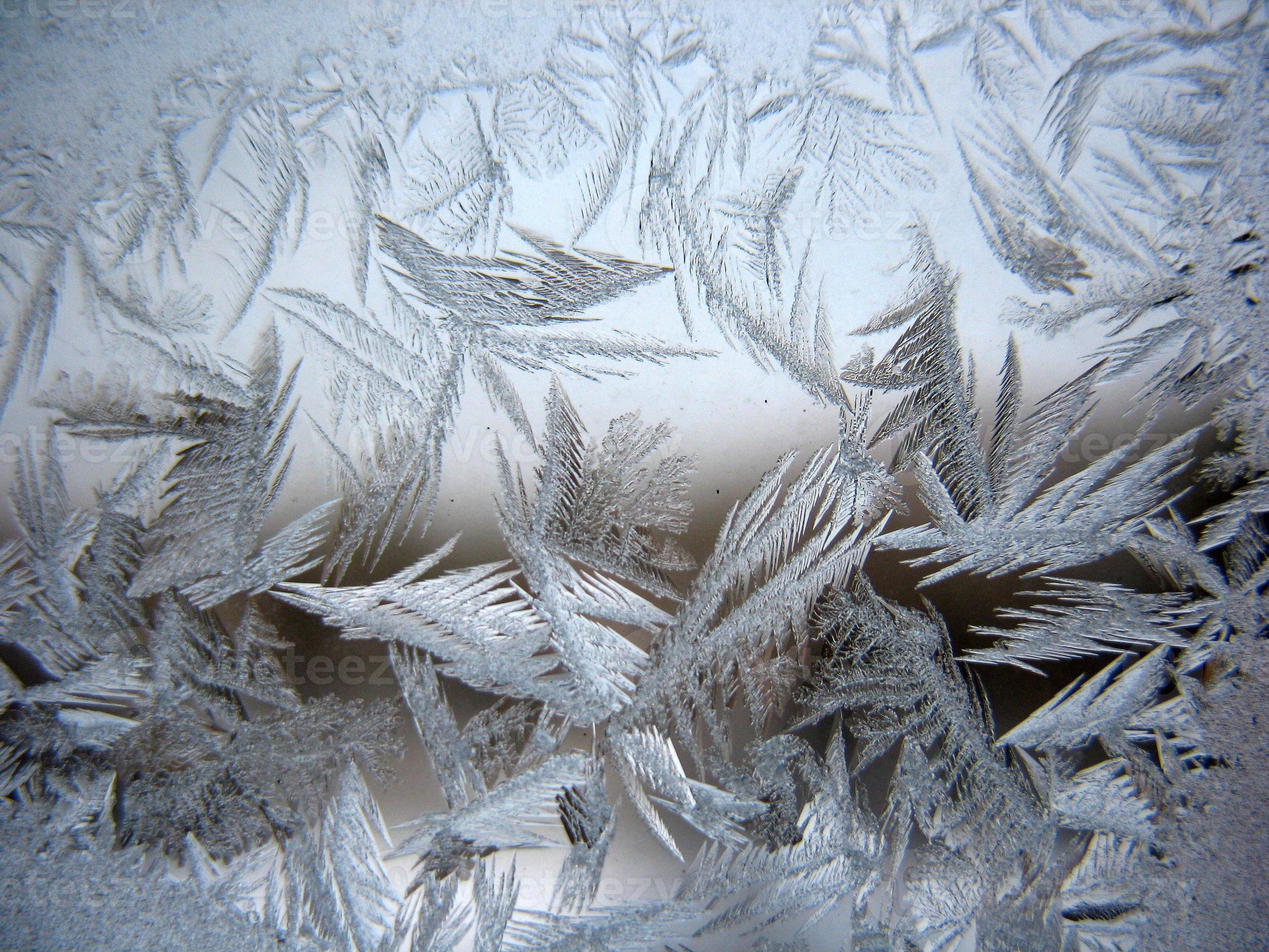 ventana de invierno congelado foto