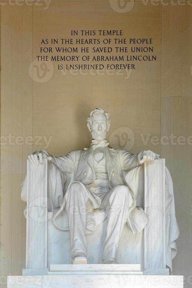 Estatua de Lincoln en Lincoln Memorial, Washington foto