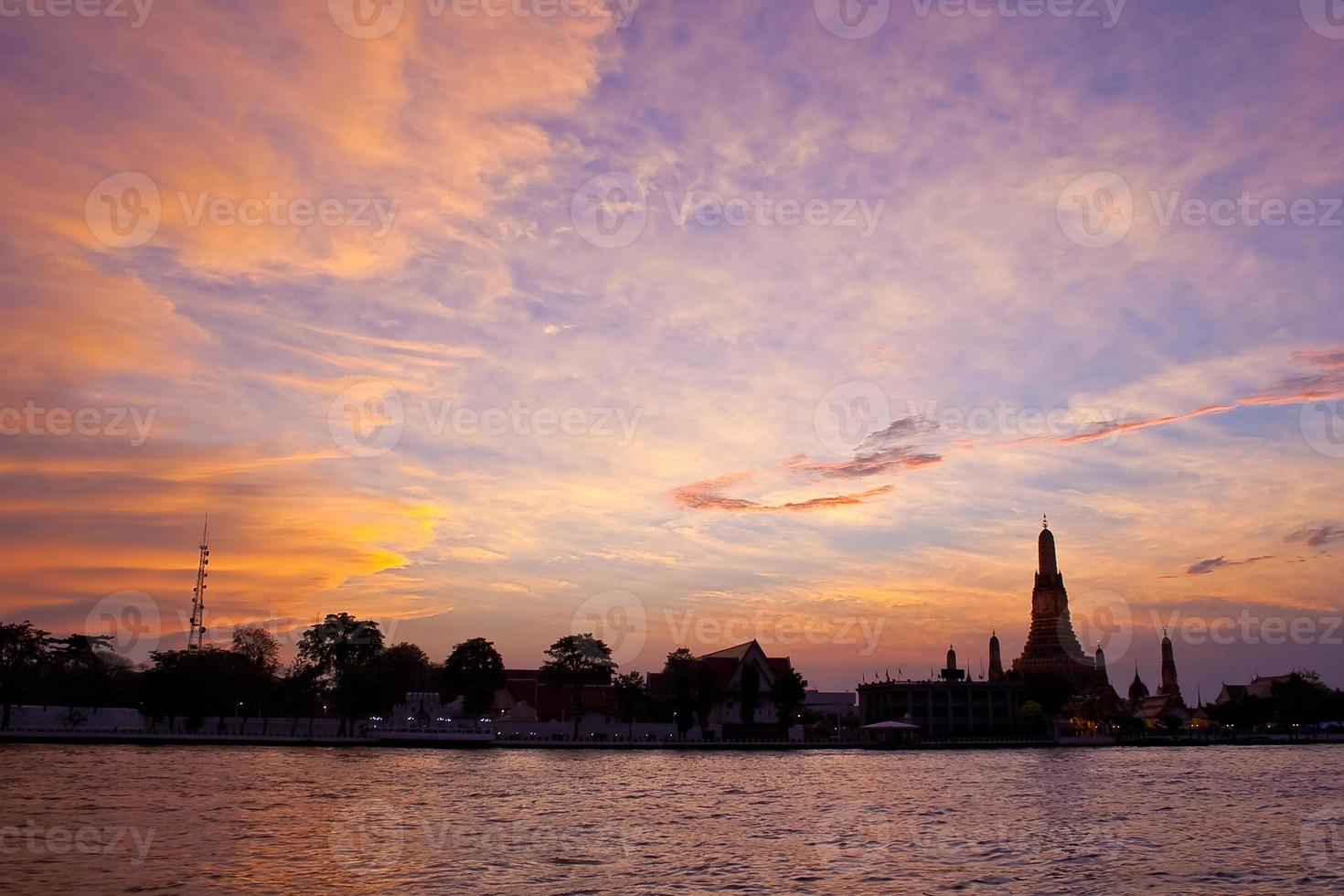 Wat Arun, Bangkok photo