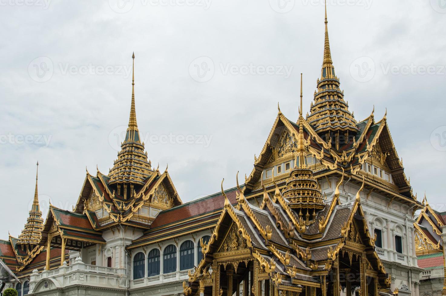 wat phra kaeo temple bangkok thailand photo