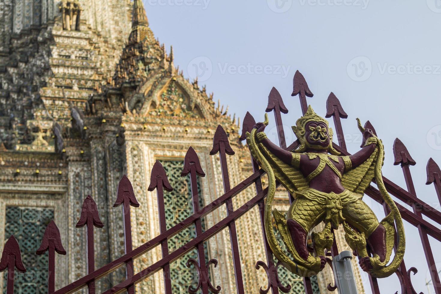 Templo Wat Arun en Bangkok foto