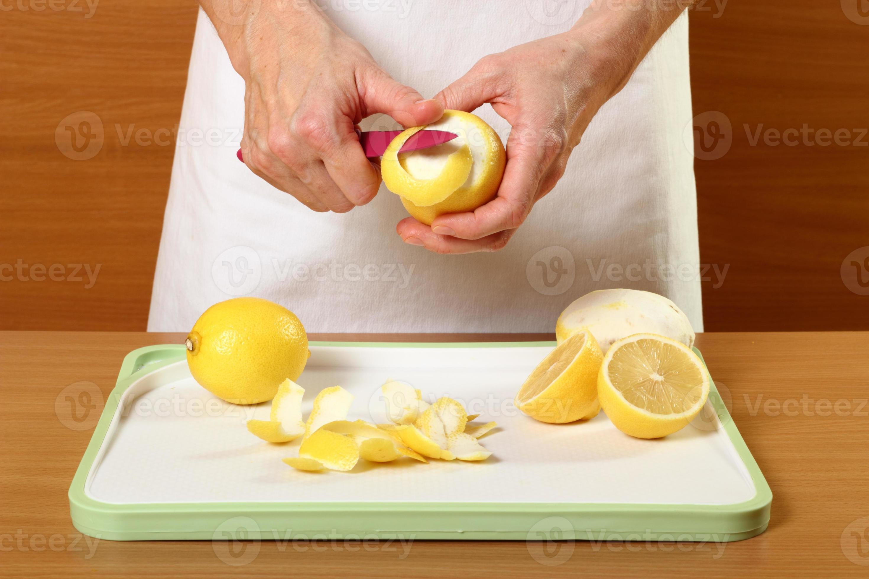 Peeling lemon photo