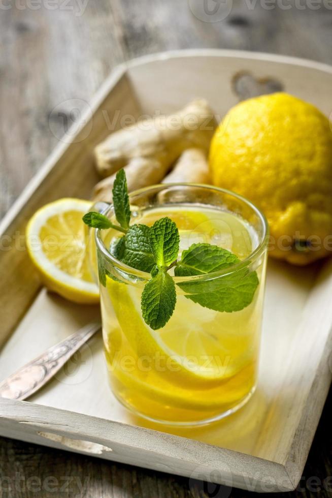 tea with lemon photo