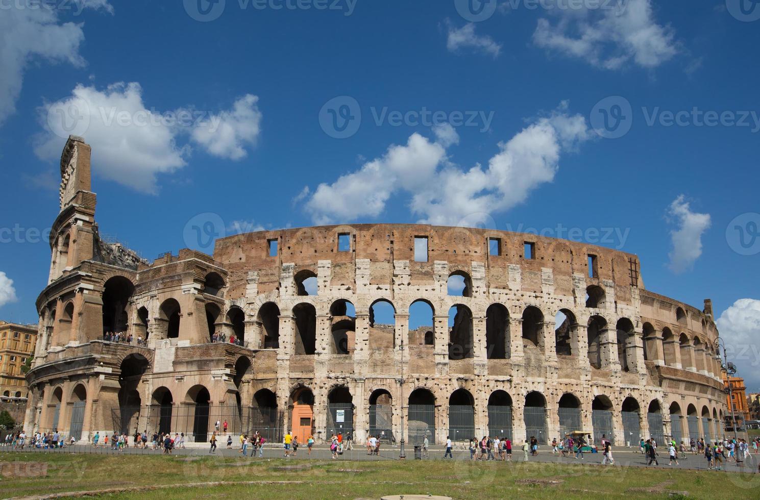 Coliseo o Anfiteatro Flavio (Roma, Italia) foto