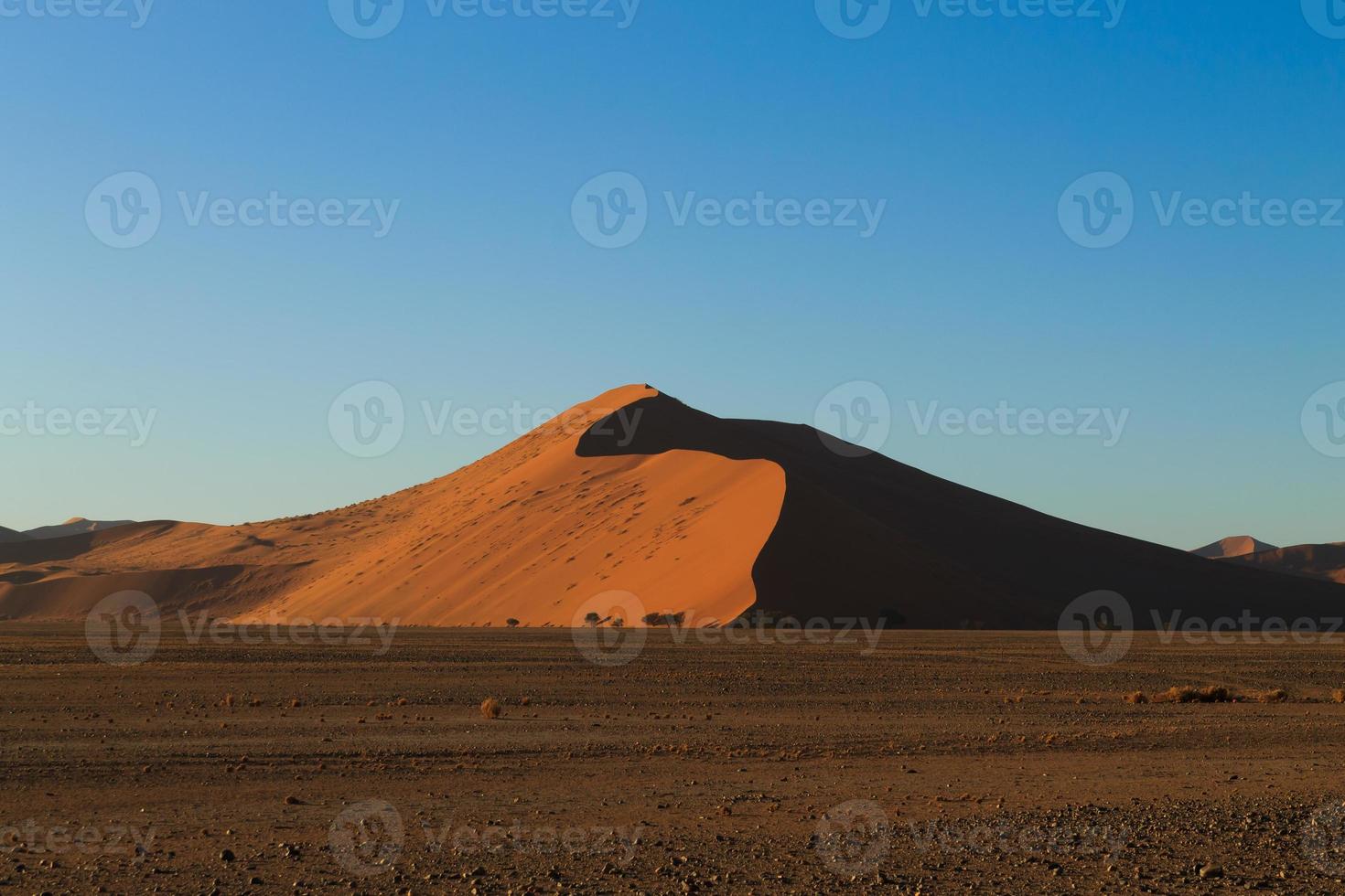 Sossusvlei dunes photo