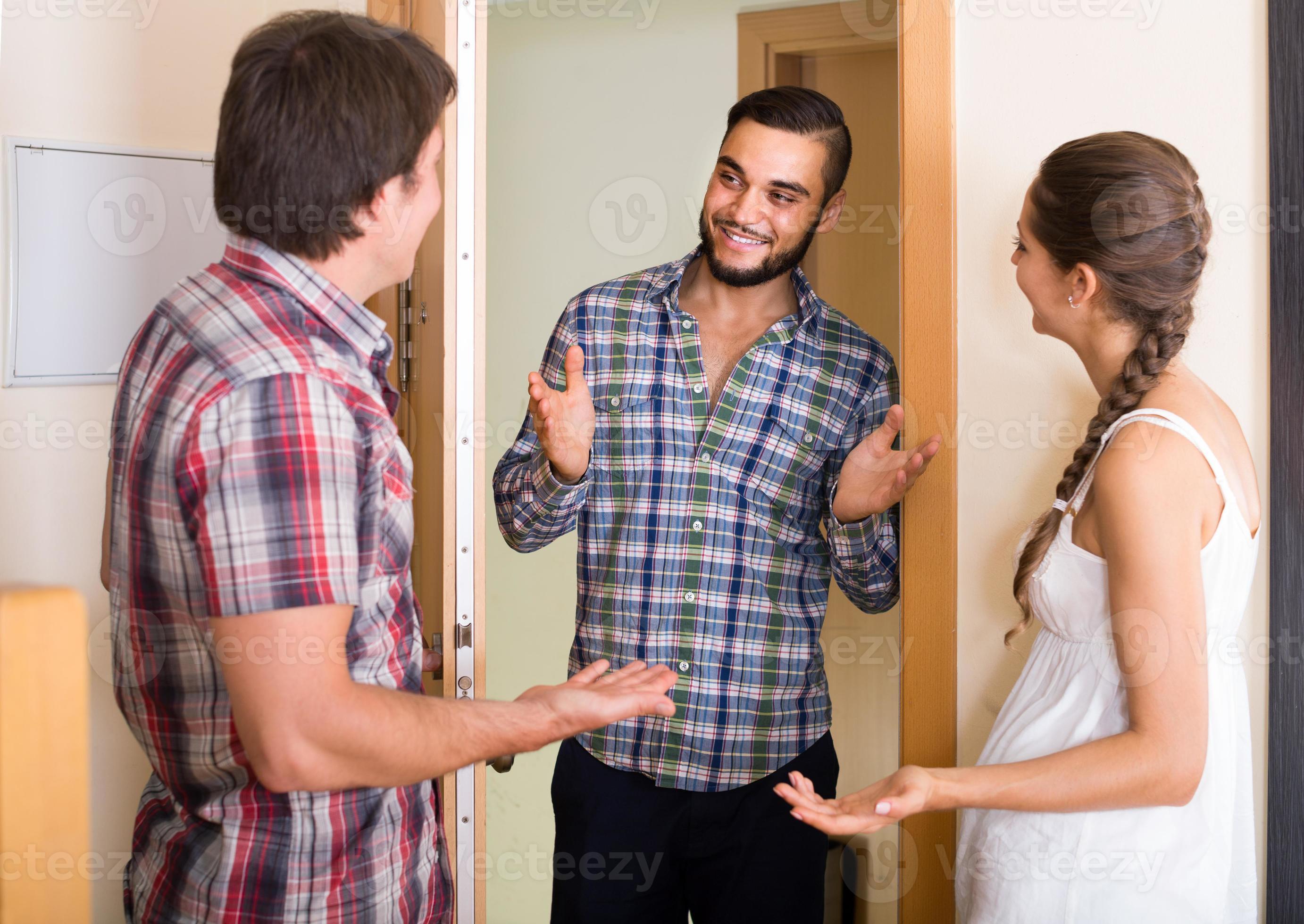 Family couple inviting friend 795582 Stock Photo at Vecteezy - You Invite Your Friend To Go To Peru