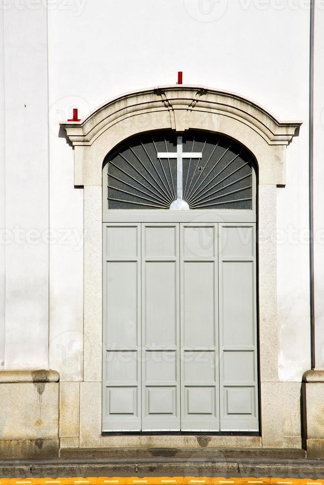 italy  lombardy     in  the milano old   church  door    paveme photo