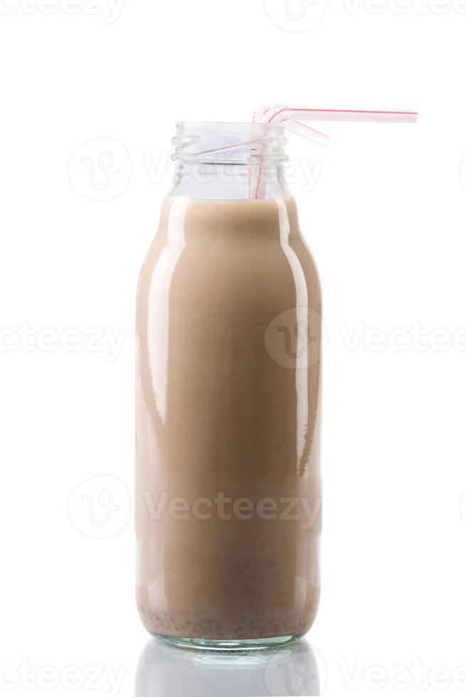 botella con leche con chocolate foto