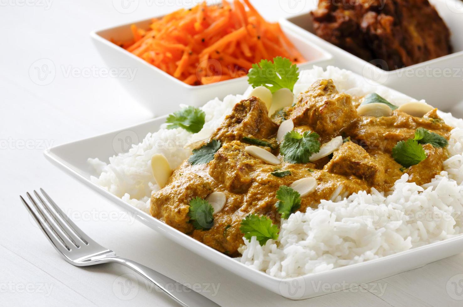 cordero al curry con arroz foto