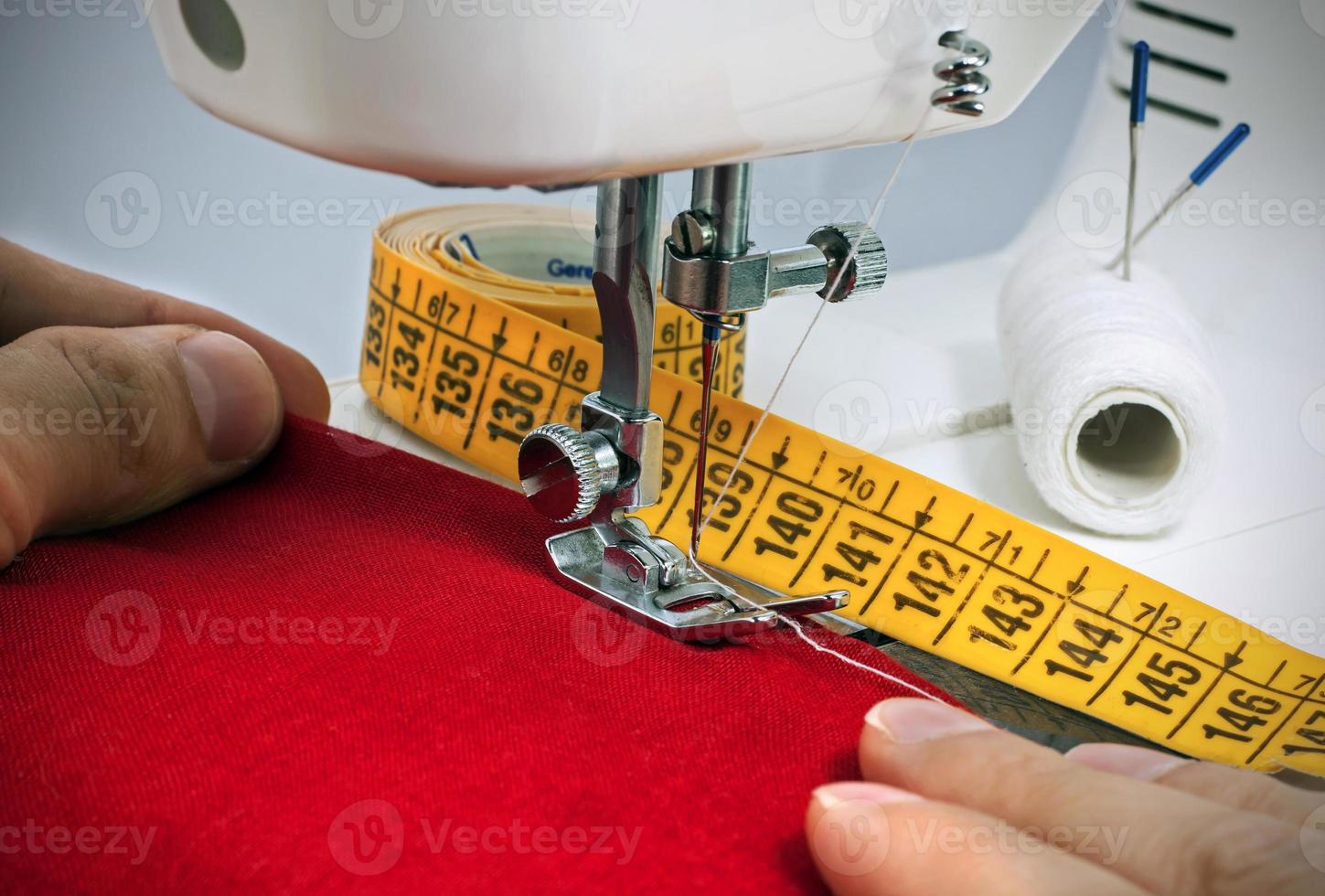 sewing machine photo
