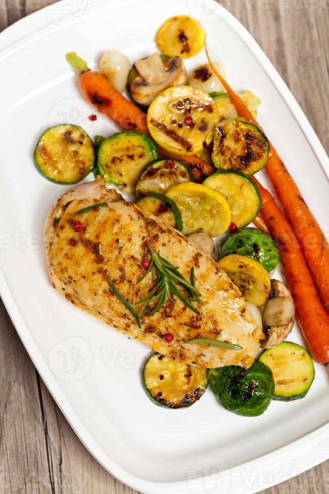 Grilled chicken with vegetables photo