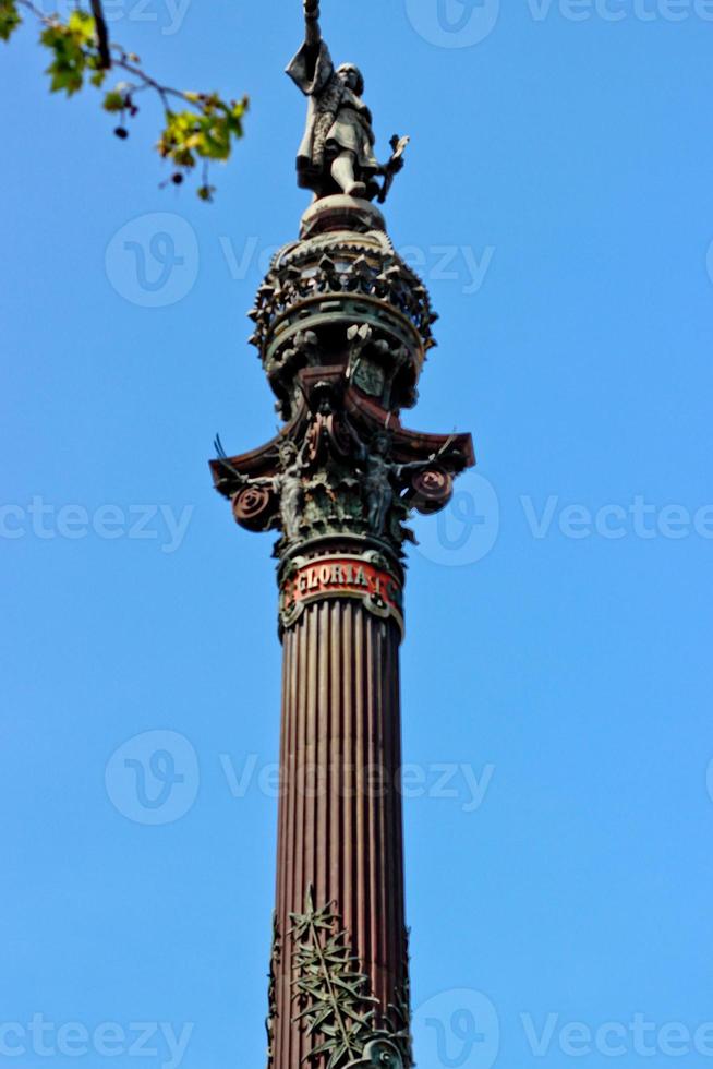 cristóbal colón primer monumento barcelona foto