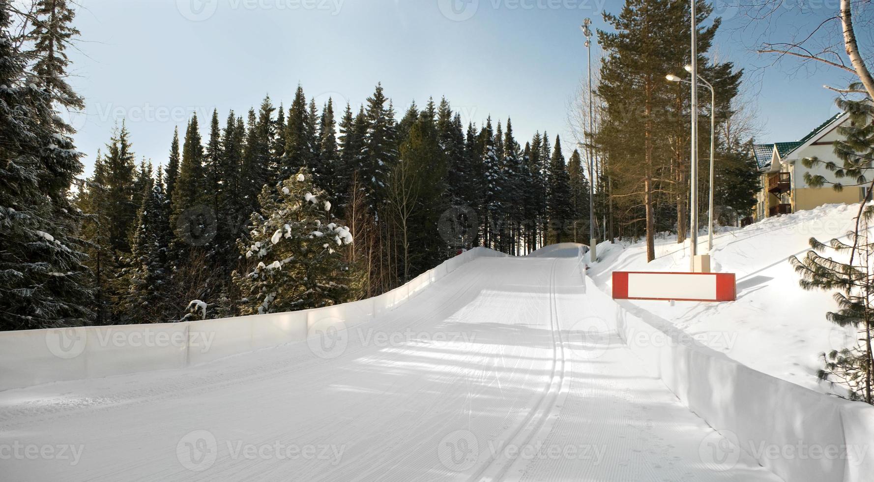 ski run track photo