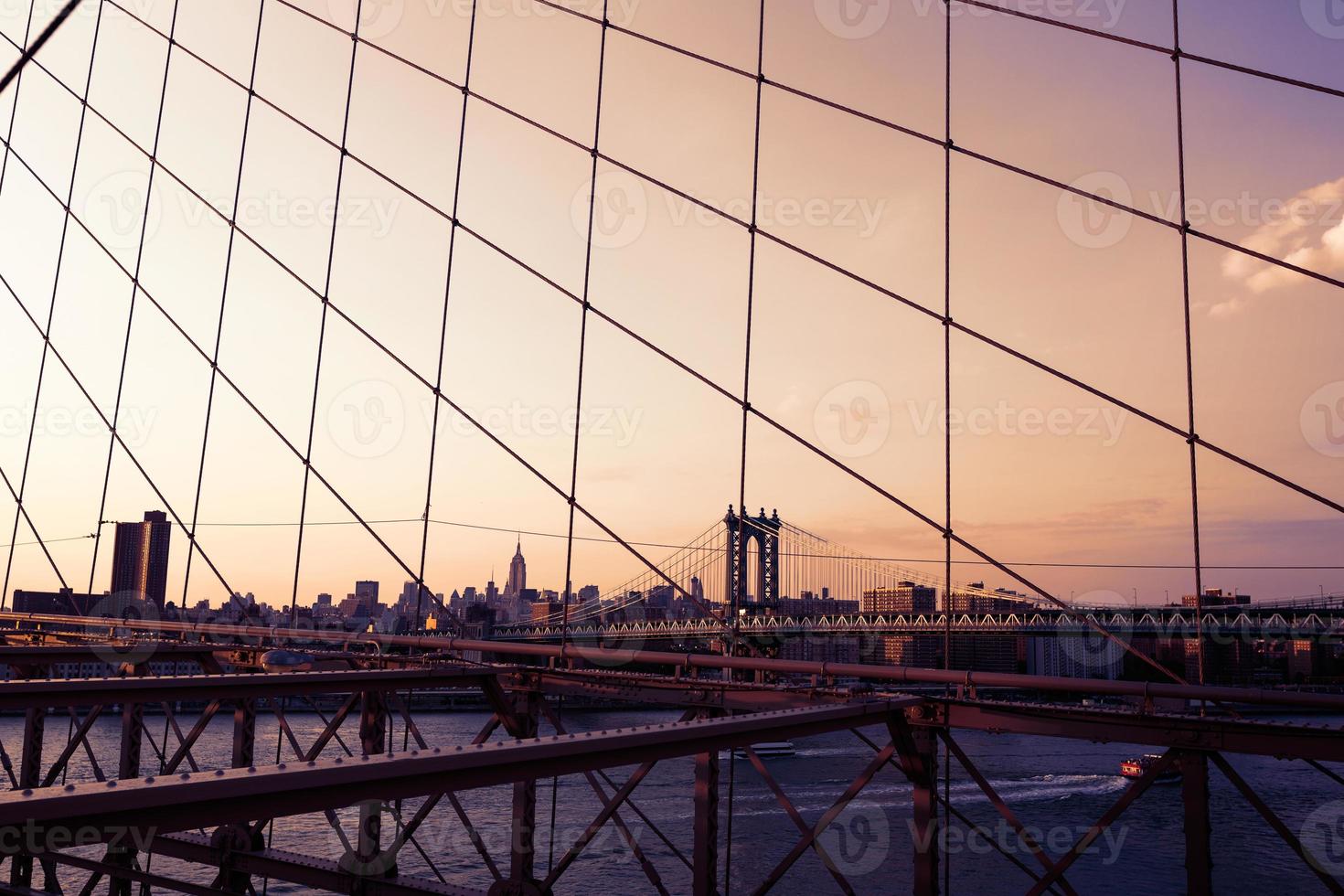 Puente de Manhattan desde el puente de Brooklyn Nueva York foto