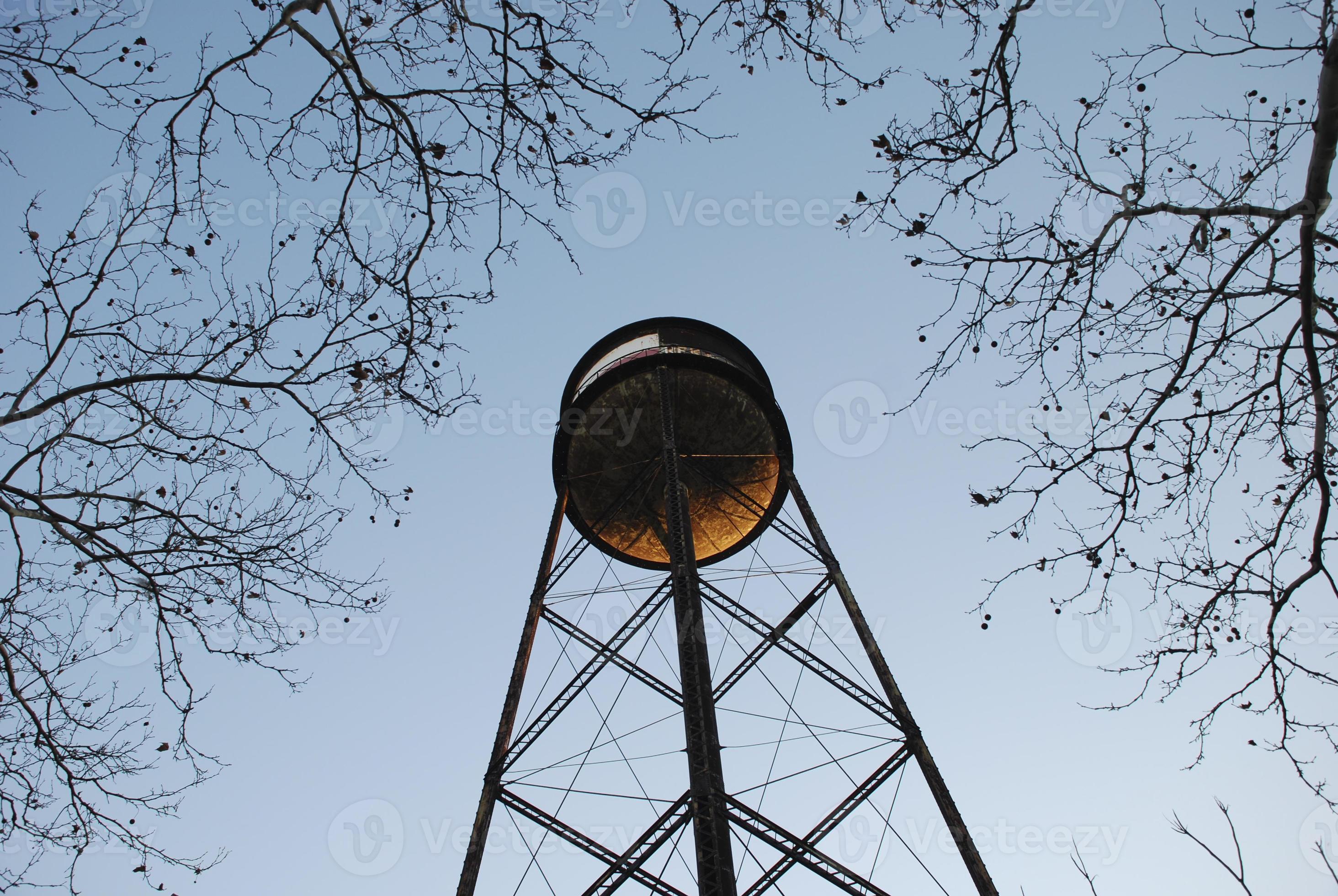 torre de agua en brooklyn, ny foto