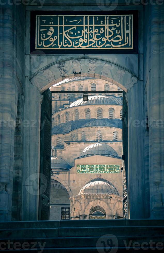 mezquita azul / estambul / turquía / tonificación dividida foto